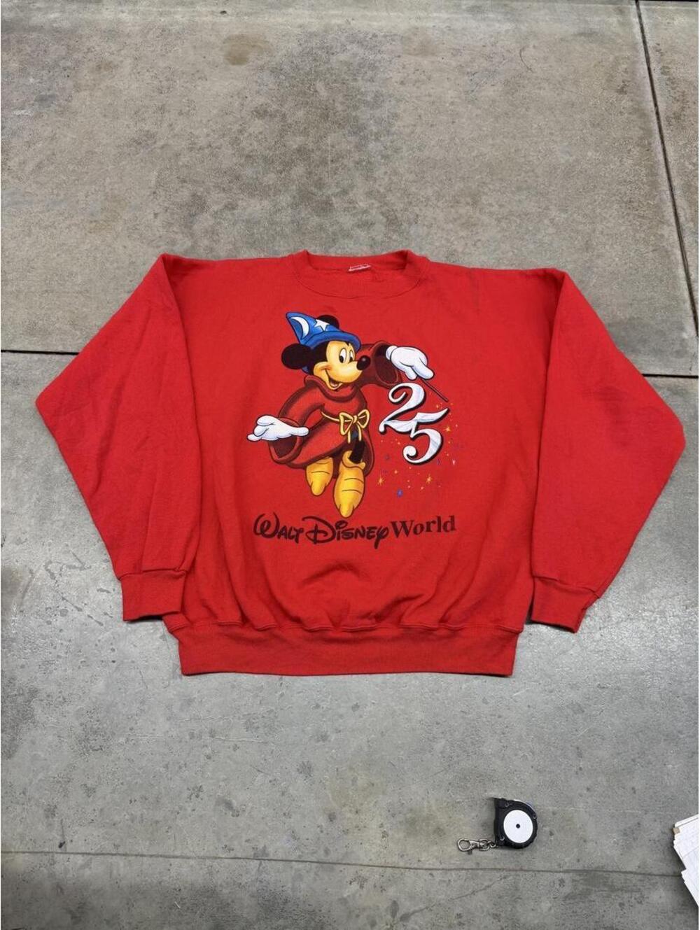 vintage walt disney world red spell out 25th anniversary crewneck xl HAS STAIN